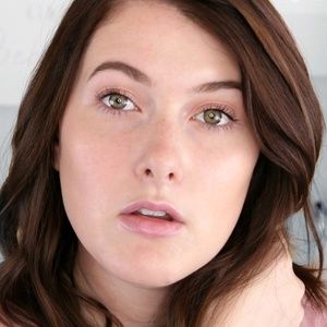 Meet your Posher, Lizabeth